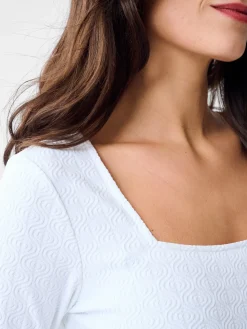J.McLaughlin Zuma Tee in Riptide Jacquard White Hot